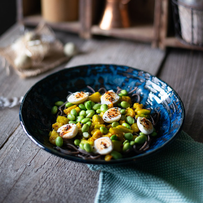 Celozrnné špagety s cuketou a edamame 