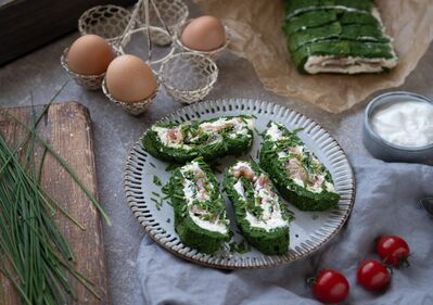 Špenátová roláda s údeným lososom