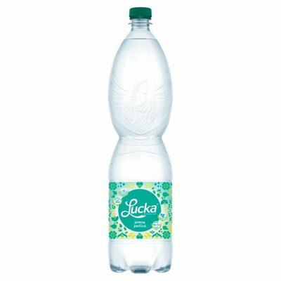 Lucka pramenitá voda jemne perlivá 1,5l *ZO