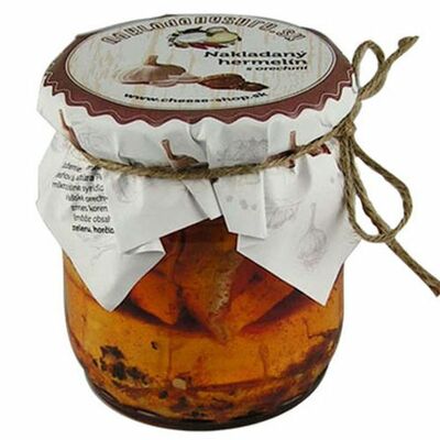 Nakladaný hermelín s orechmi 350g