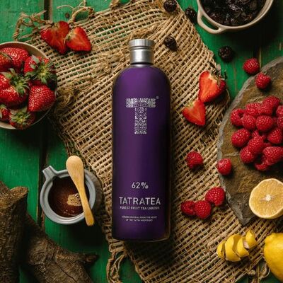 Tatratea Forest Fruit 62% 0,7 l