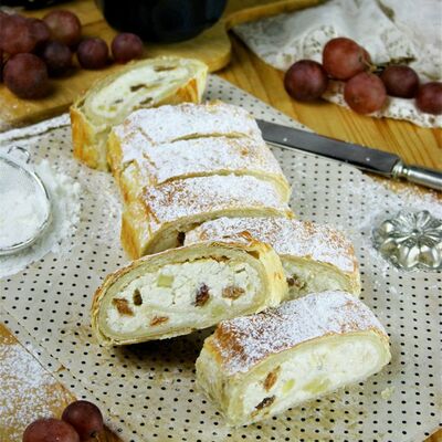 Mrazená Štrúdľa tvarohová 10x100g Floril