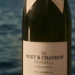 Champagne Moët &amp; Chandon Ice Impérial Pharell Williams